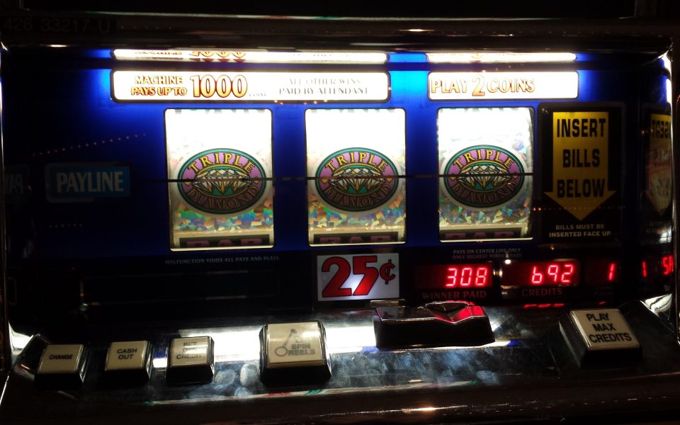 Ce este un slot cu tematică Megaways și prin ce diferă de un slot clasic
